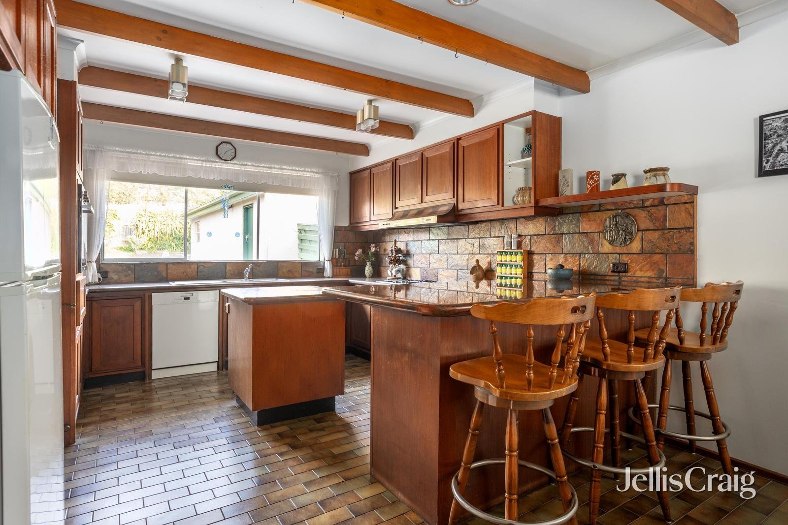 4 Carisbrook Crescent, Lower Plenty image 4