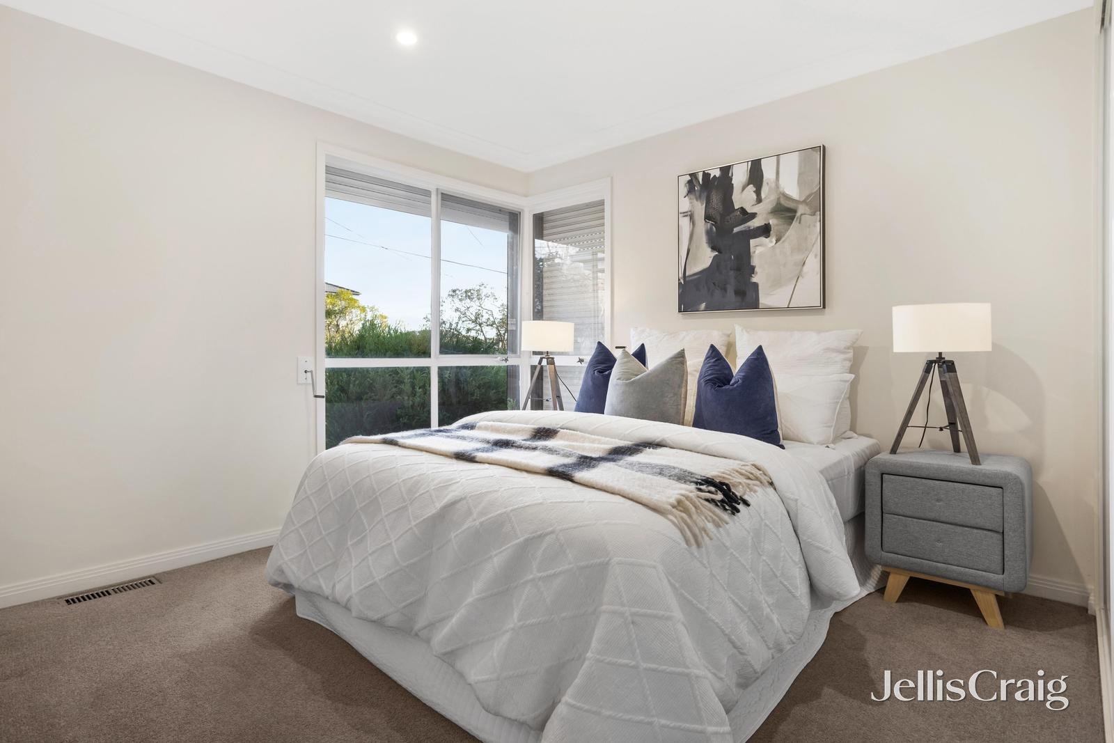 4 Chatsworth Quadrant, Templestowe Lower image 8