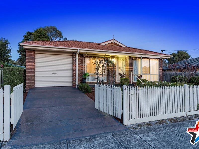 4 Chaucer Street, Mooroolbark image 1