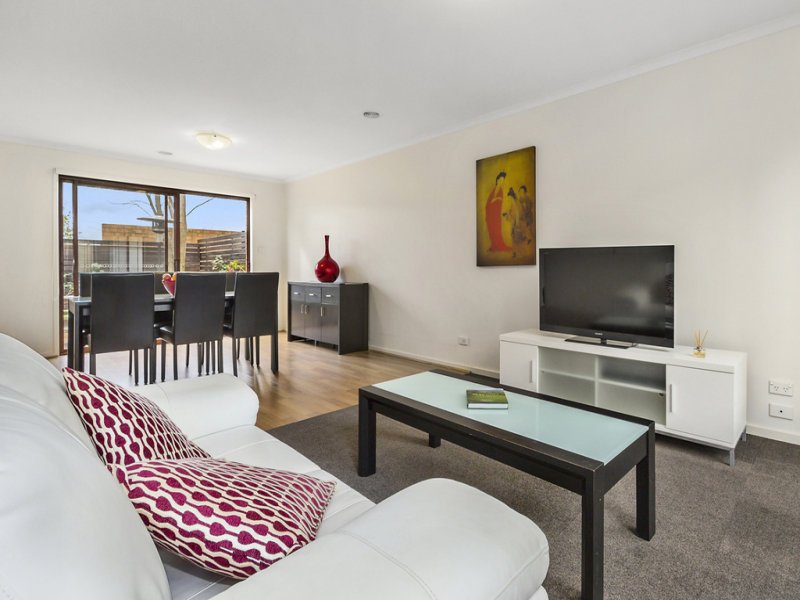 4 Cherrytree Lane, Box Hill South image 7