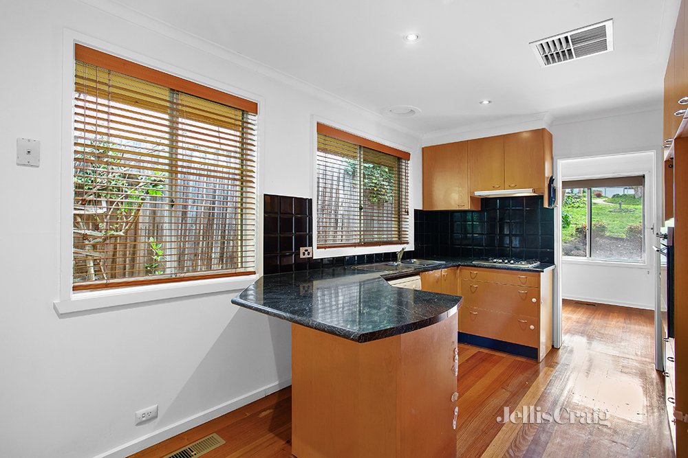 4 Clovelly Court, Viewbank image 2