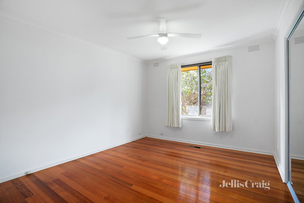 4 Clovelly Court, Viewbank image 5