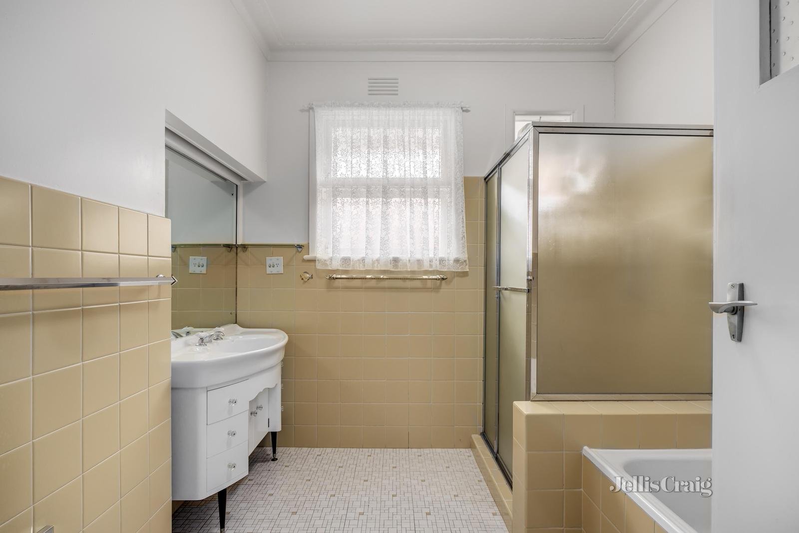 4 Cloverlea Court, Blackburn image 11