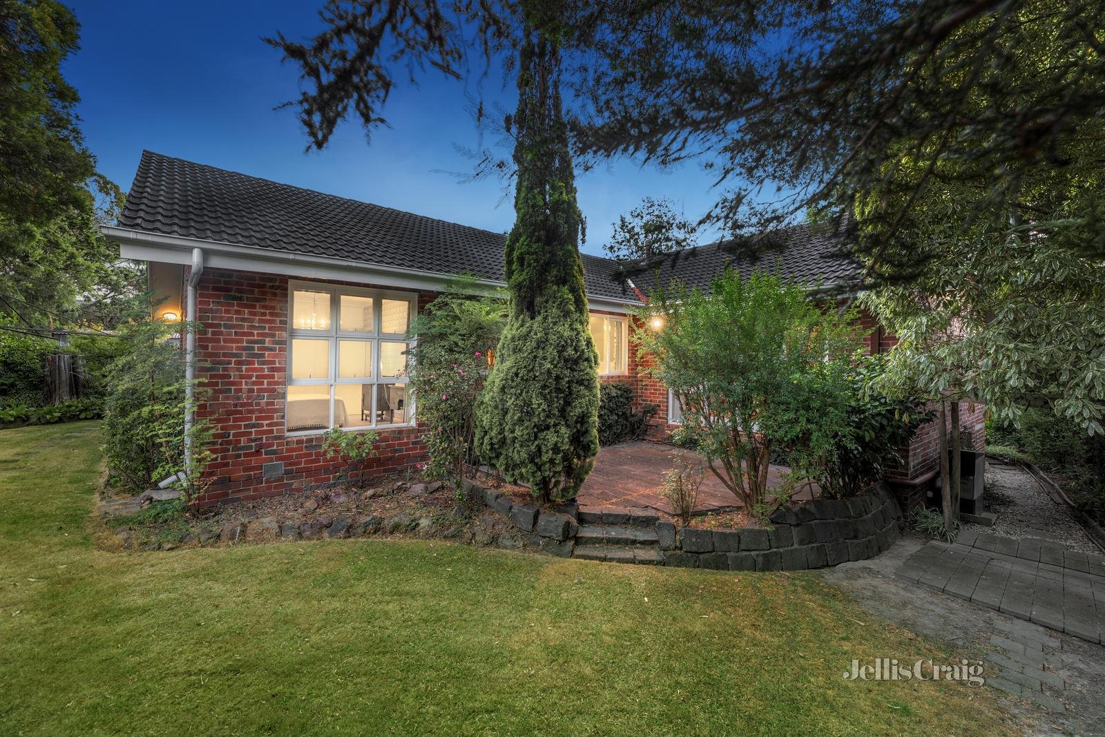 4 Cloverlea Court, Blackburn image 15