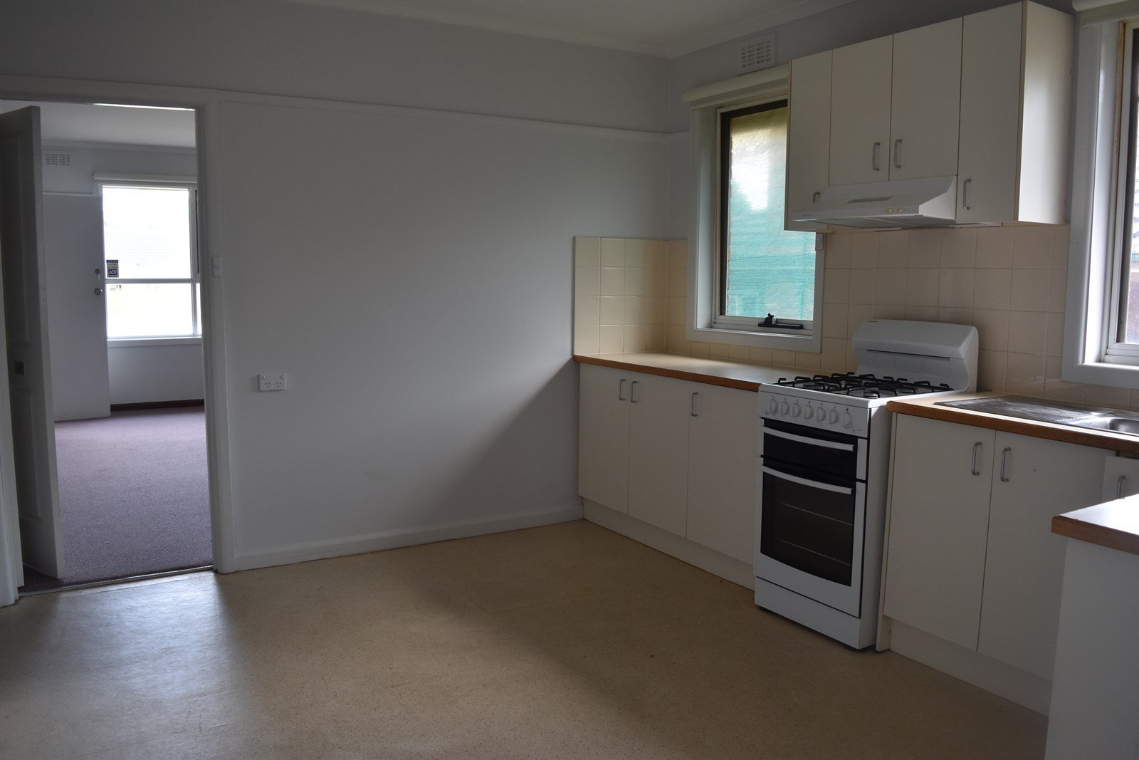4 Collins Street, Heidelberg Heights image 4