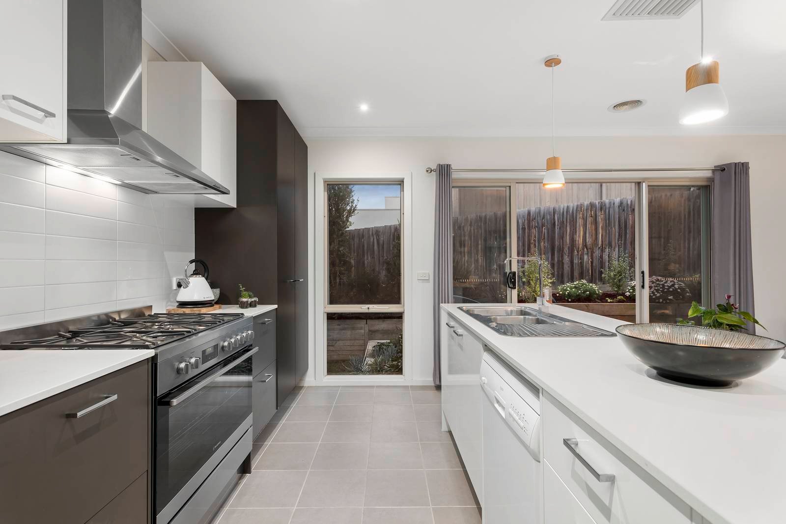 Property Gallery Thumbnail 3