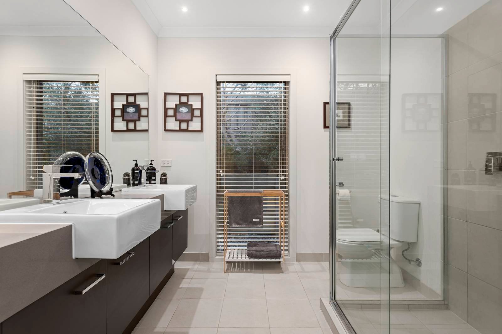 Property Gallery Thumbnail 9