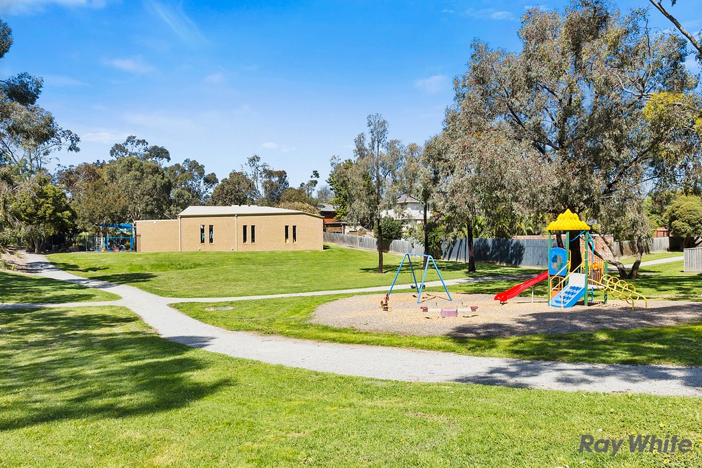 4 Cooinda Court, Burwood East image 8