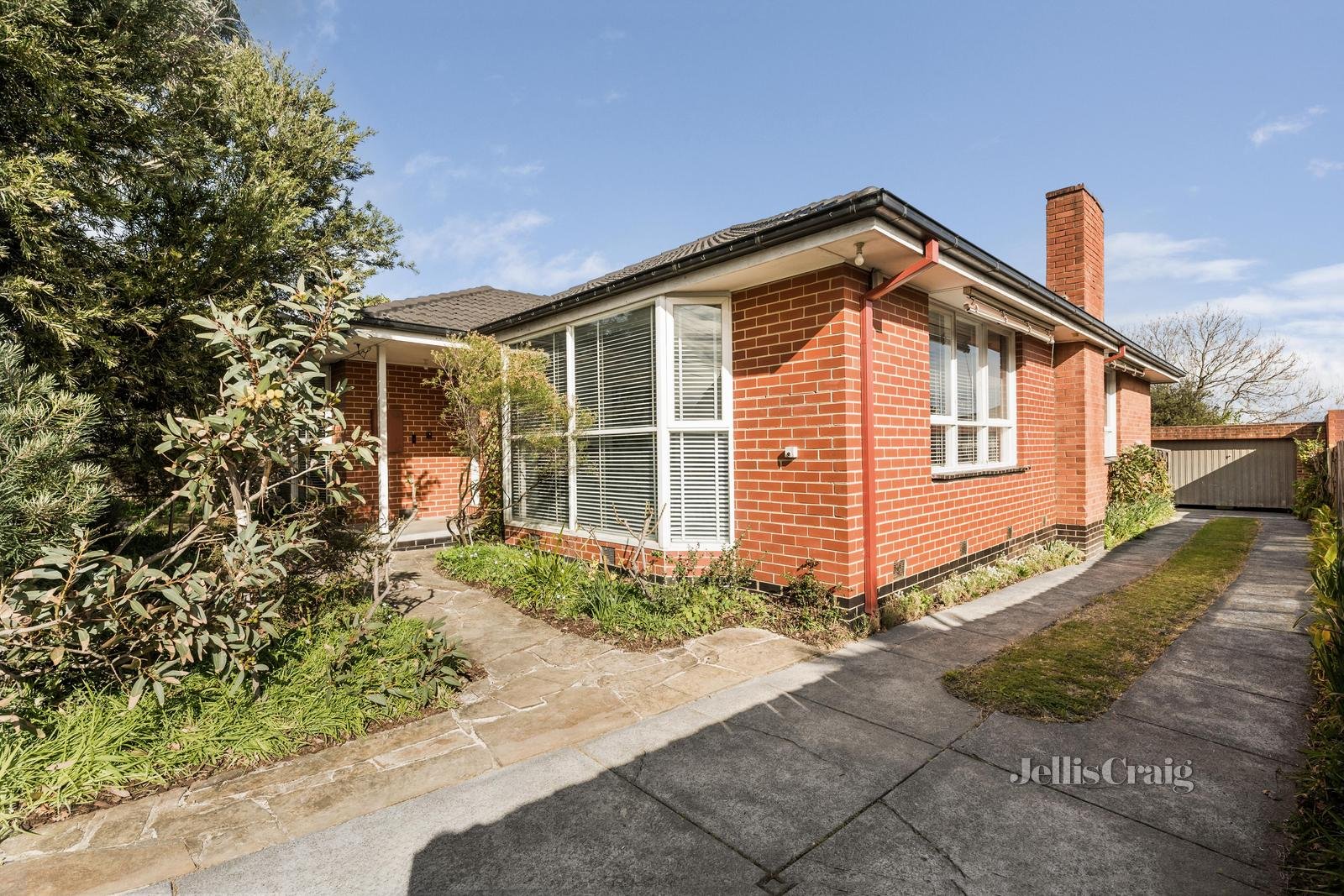 4 Cornish Road, Burwood East image 1