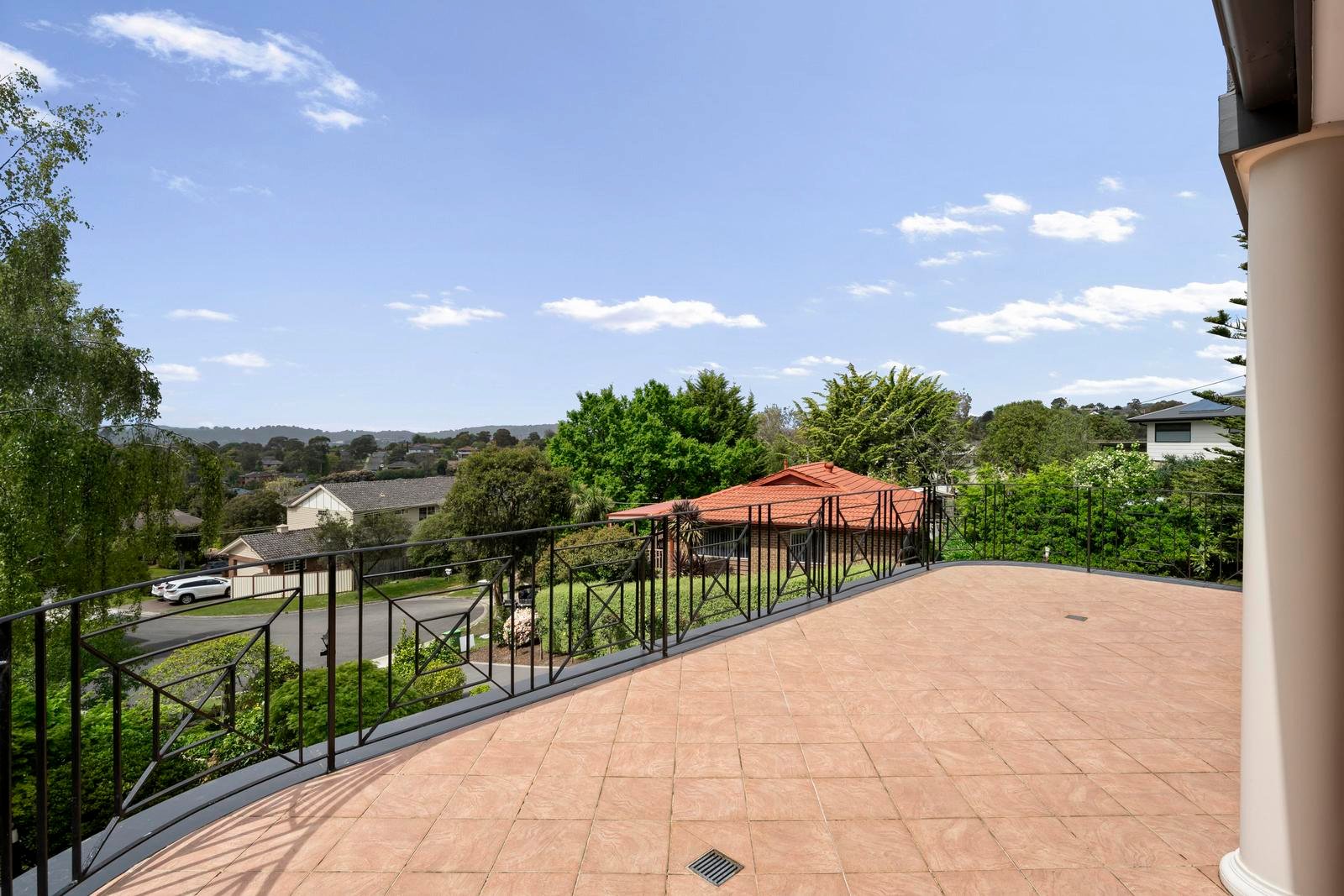 4 Cotswold Court, Chirnside Park image 16