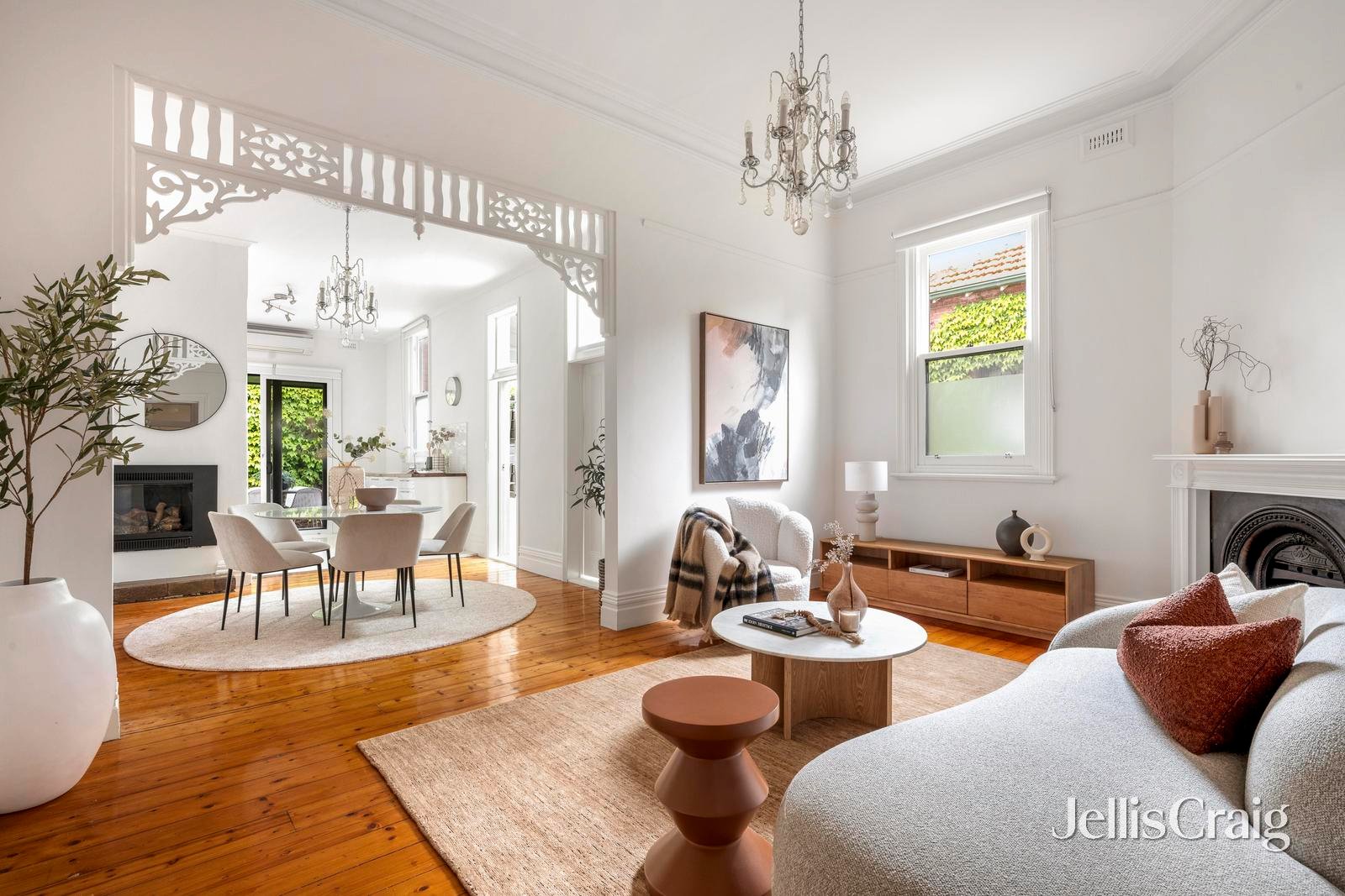 4 Cowderoy Street, St Kilda West image 2