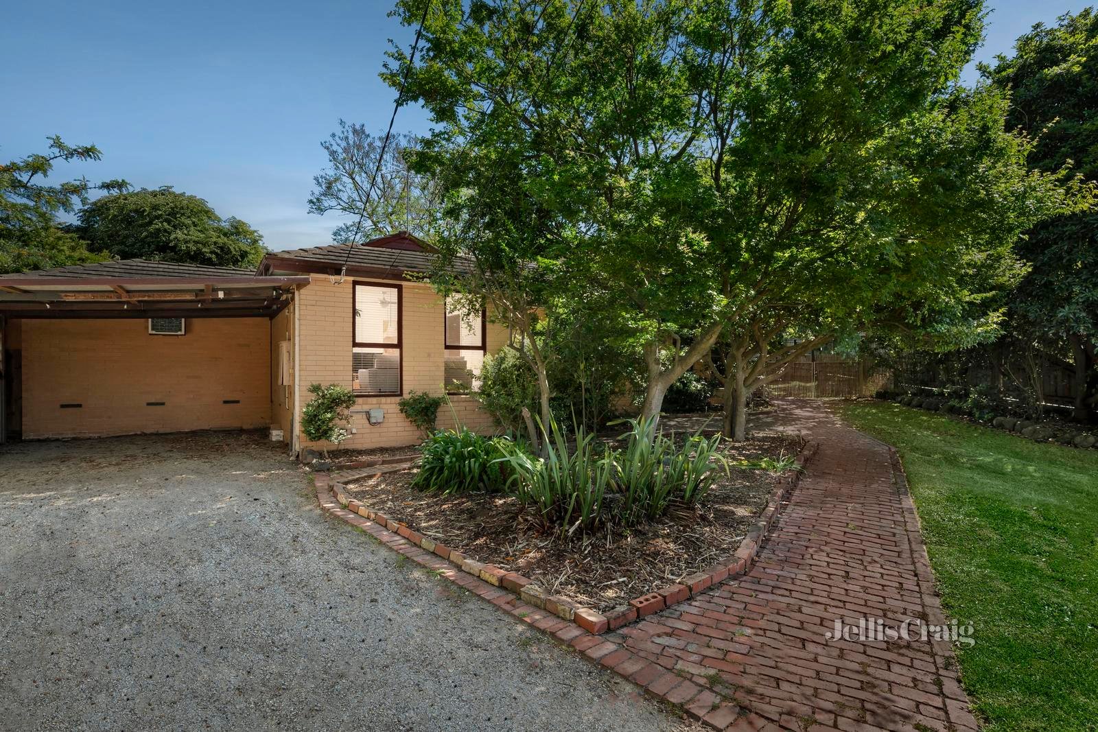 4 Cowley Court, Mooroolbark image 1