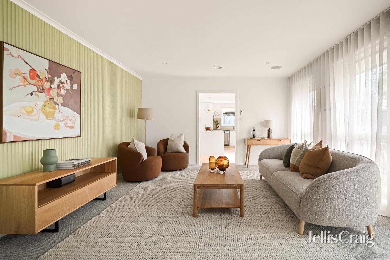 4 Craig Court, Cheltenham image 3