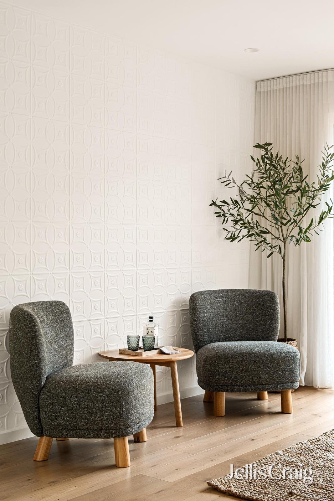 4 Craig Court, Cheltenham image 6