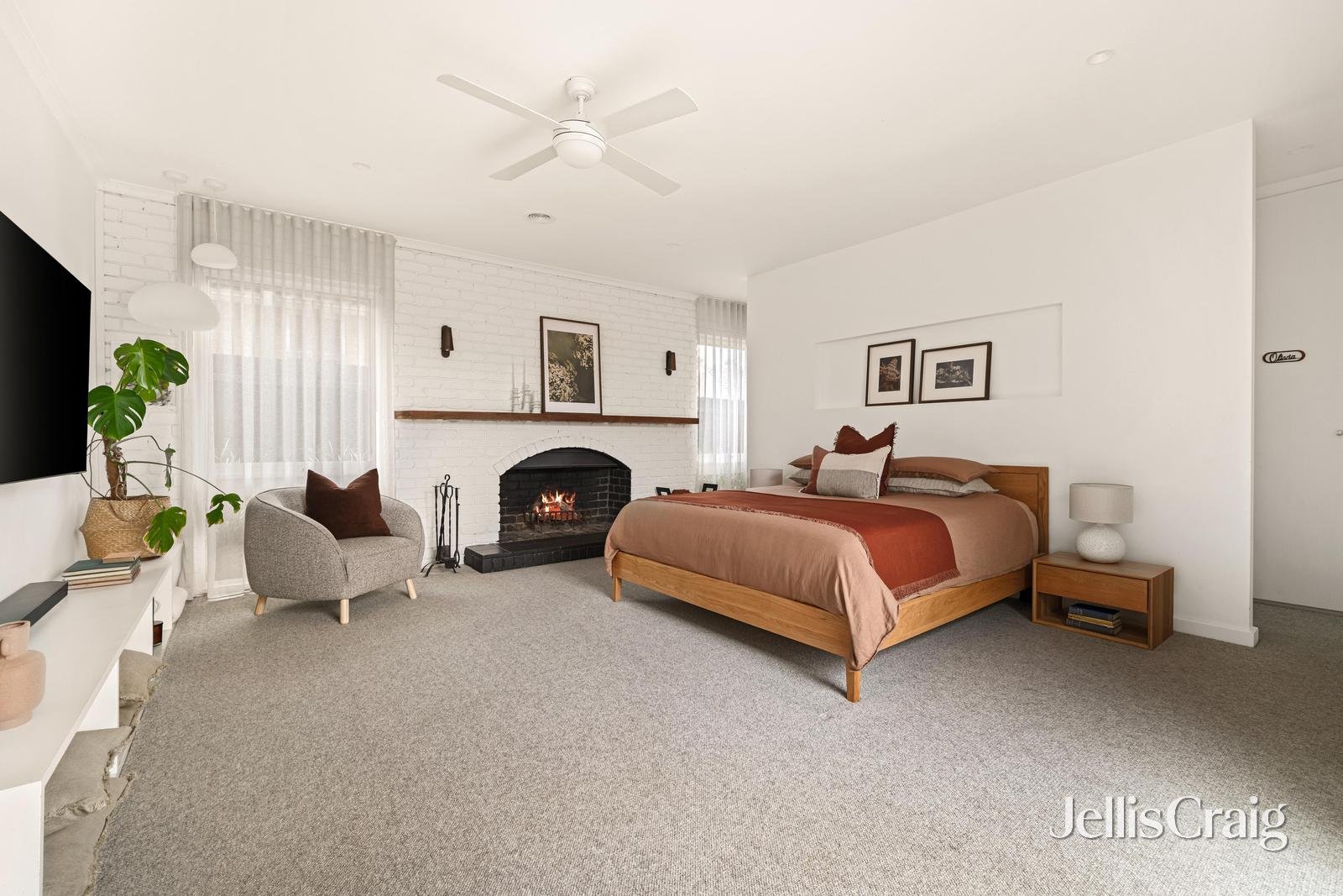 4 Craig Court, Cheltenham image 12