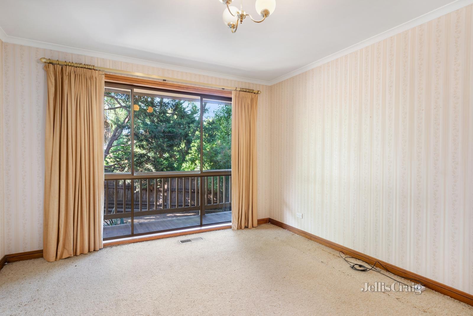 4 Cresthaven Court, Donvale image 7