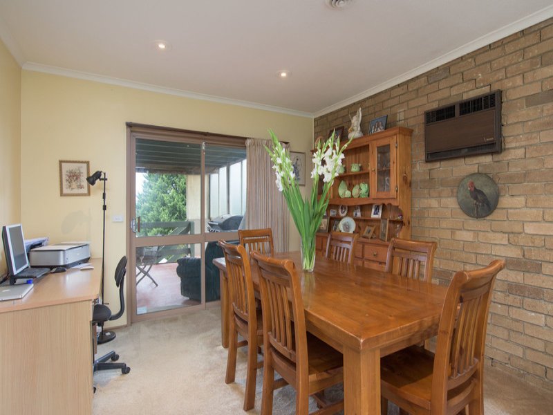 4 Crown Point, Chirnside Park image 3