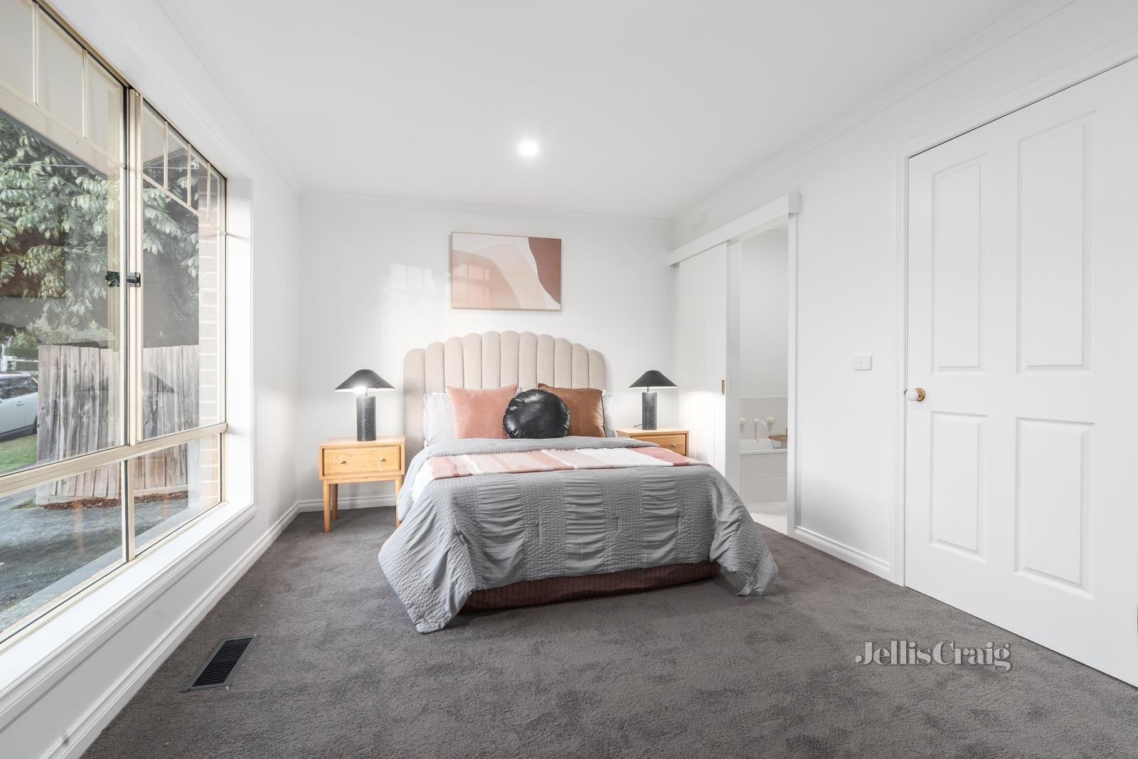 4 Culwell Avenue, Mitcham image 9