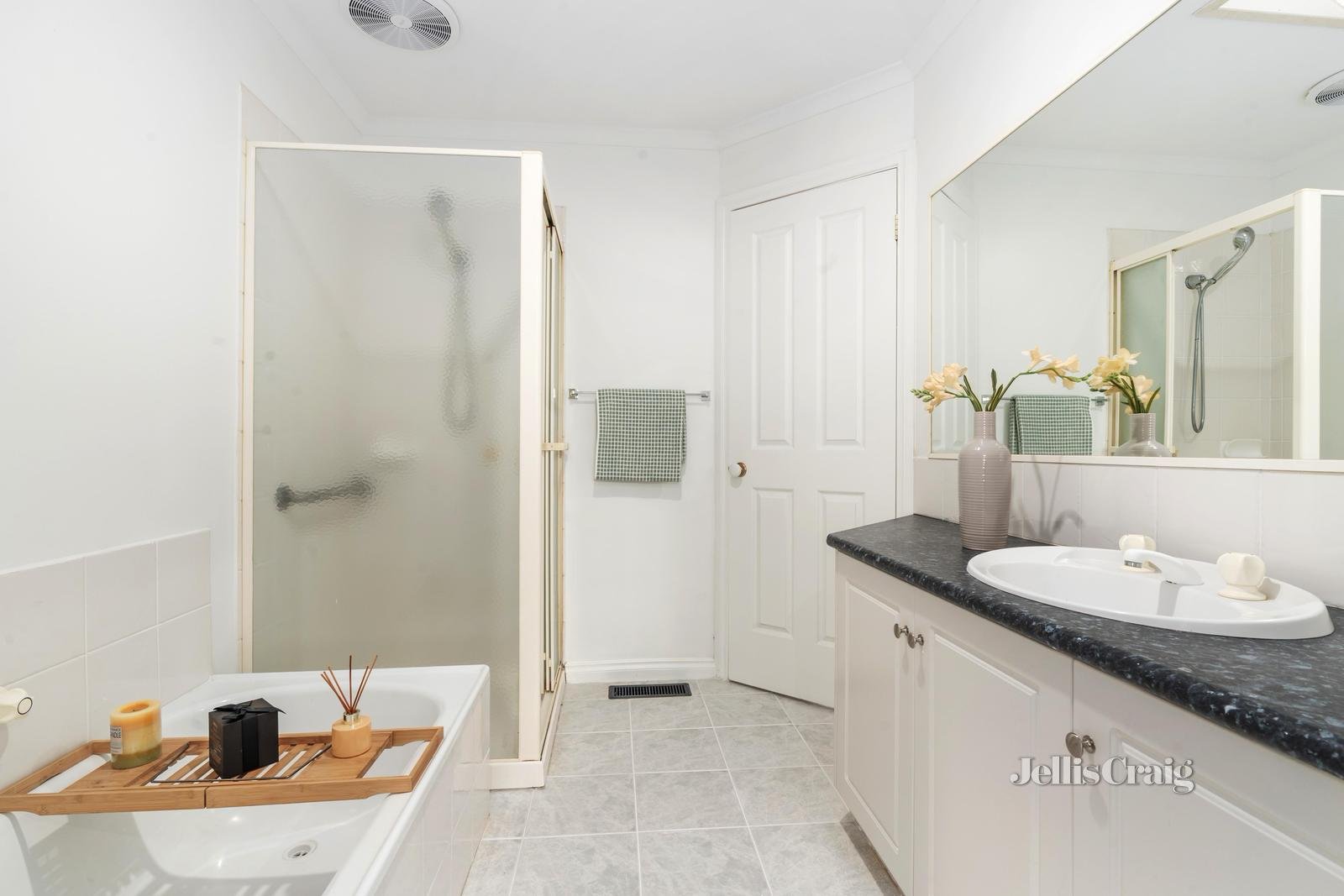 4 Culwell Avenue, Mitcham image 11