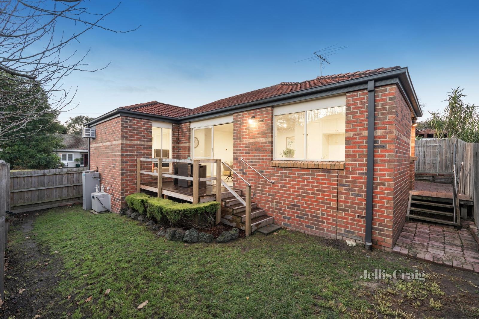 4 Culwell Avenue, Mitcham image 12