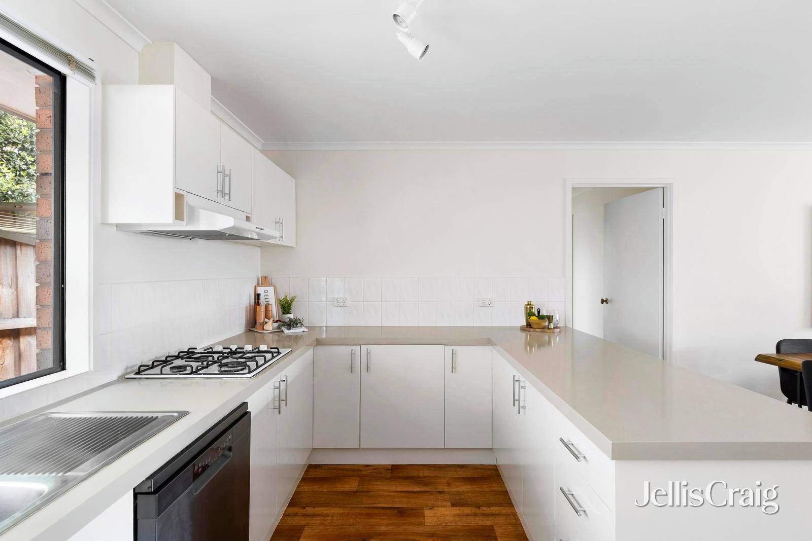 4 Curlew Court, Yallambie image 5