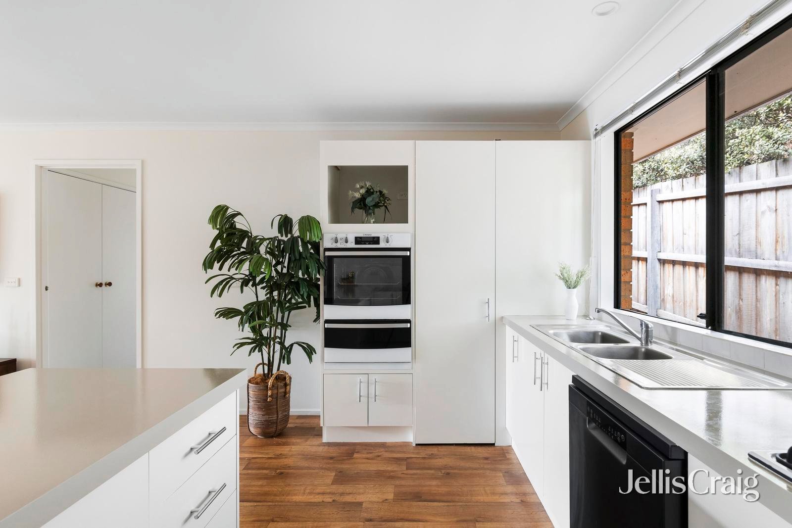 4 Curlew Court, Yallambie image 6