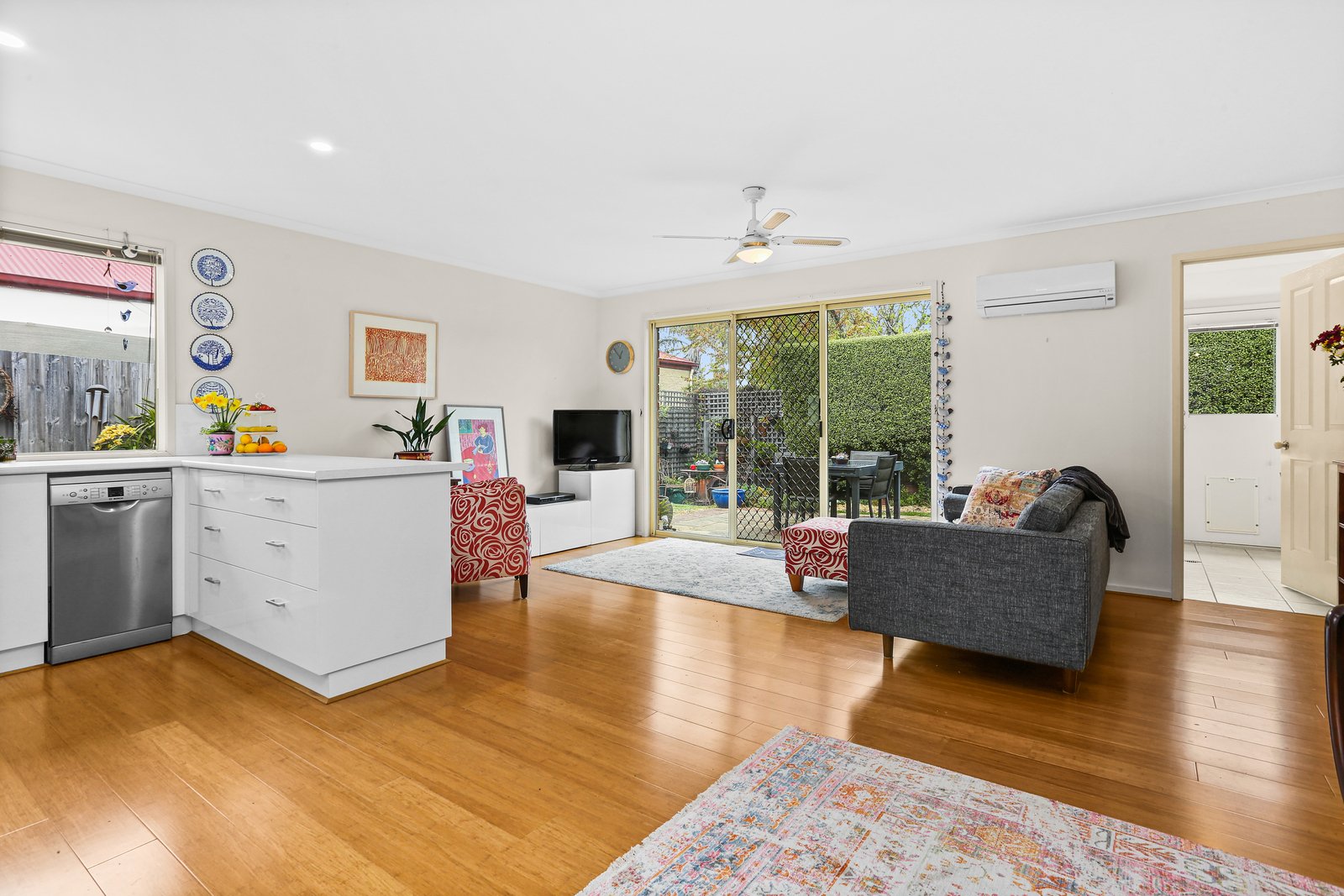 Property Gallery Thumbnail 3