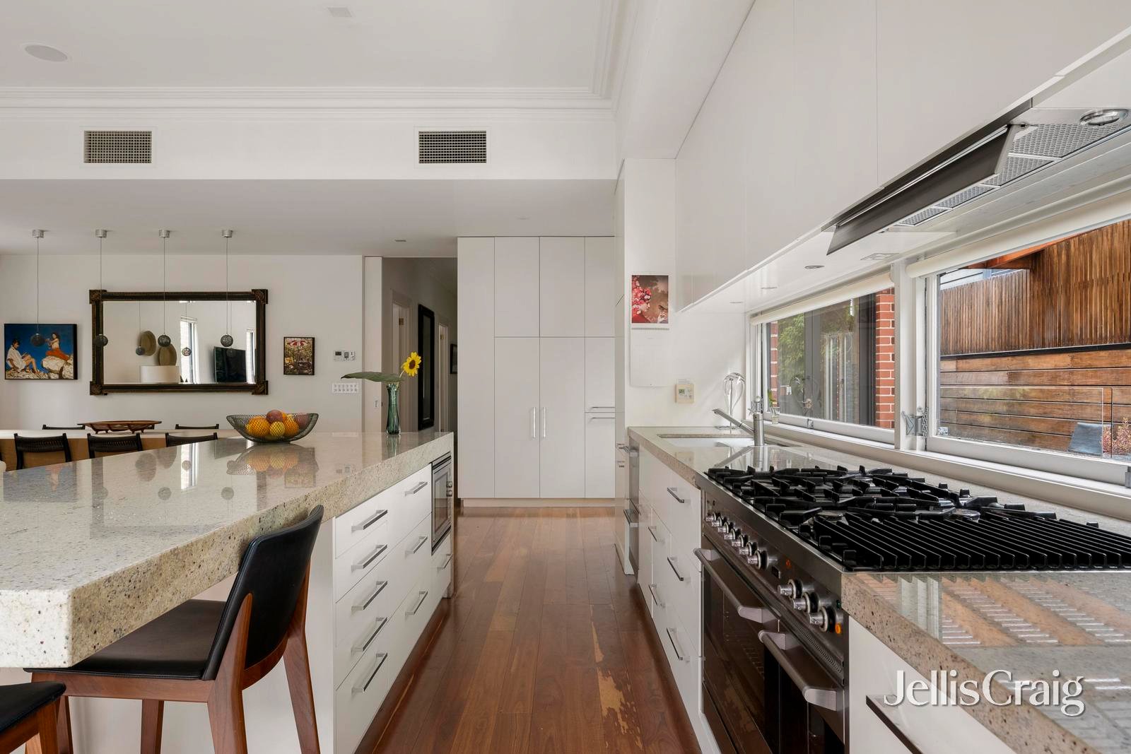 4 Daley Street, Elwood image 6