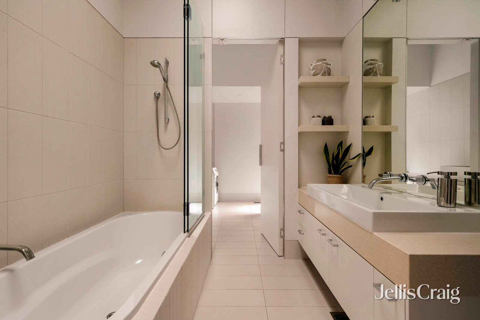 4 Daley Street, Elwood image 10