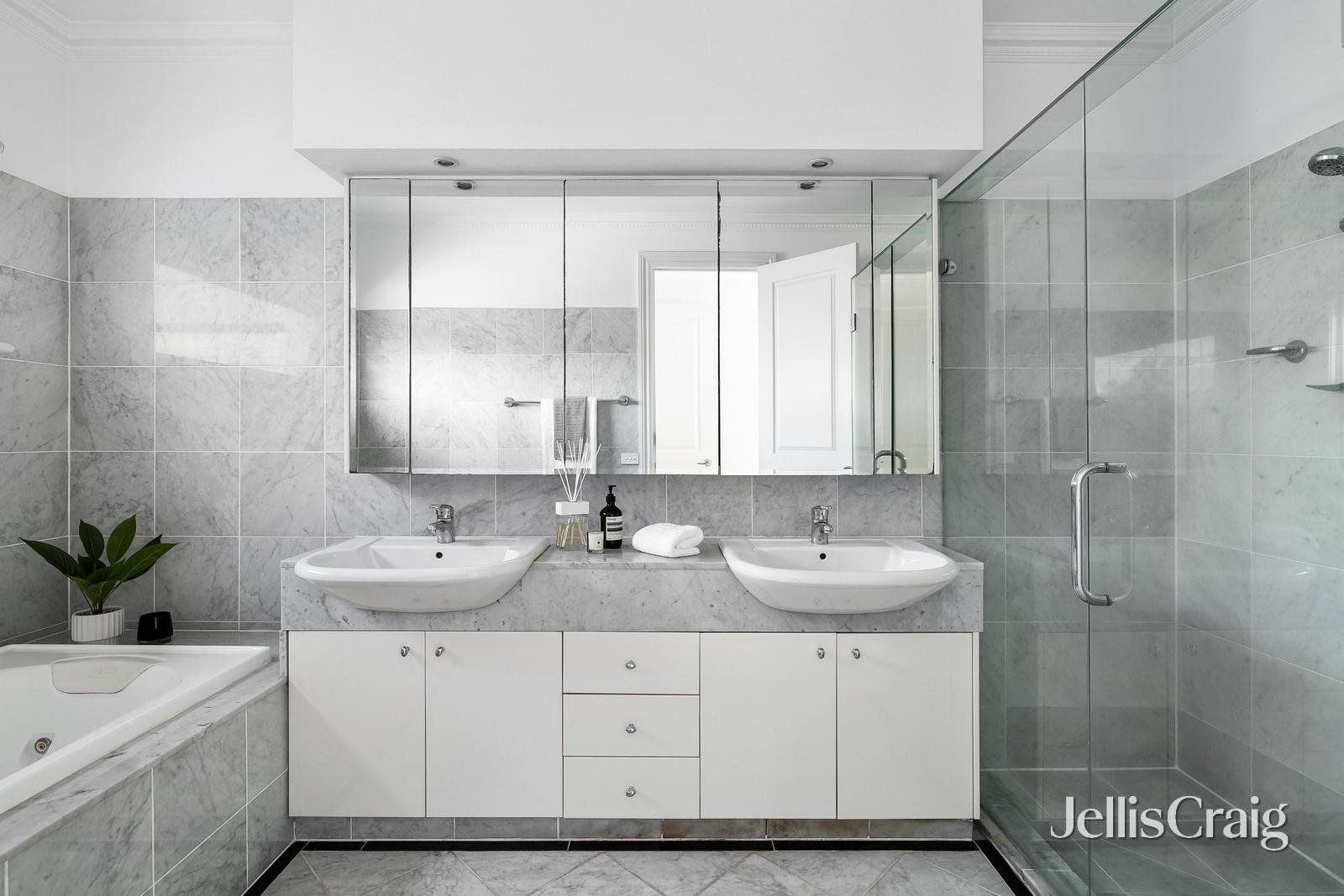 4 Dalny Street, Malvern image 9