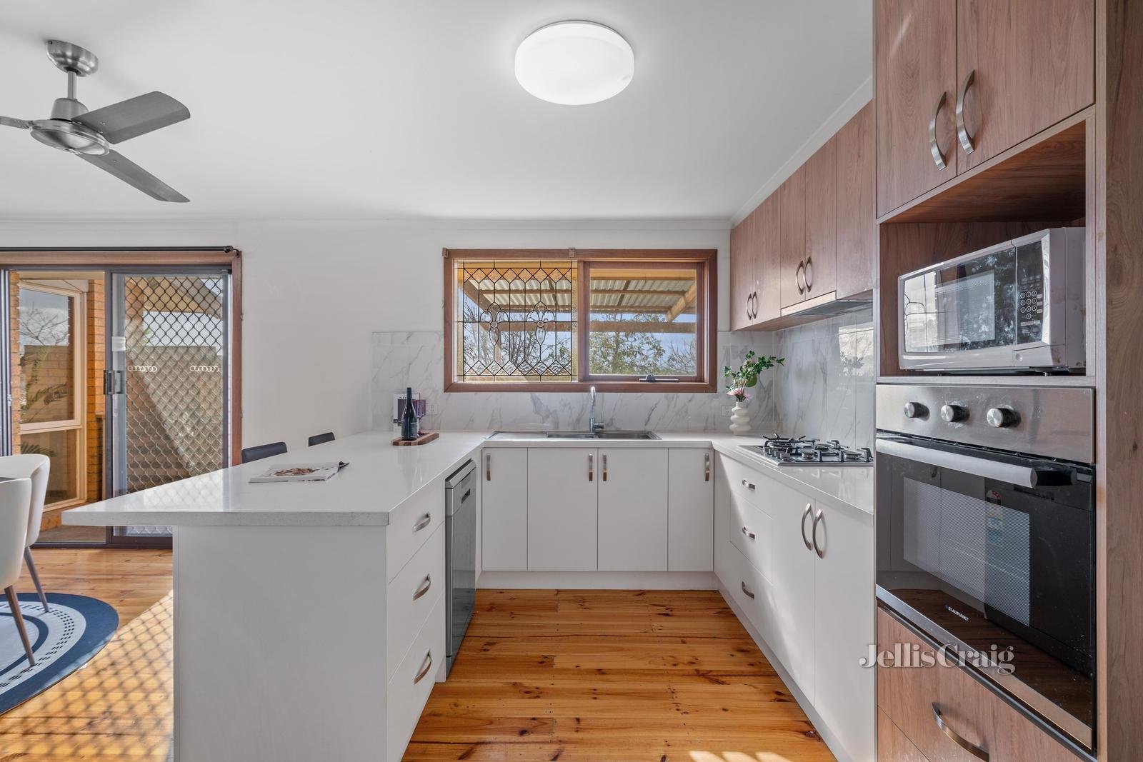 4 Darling Court, Hampton Park image 5