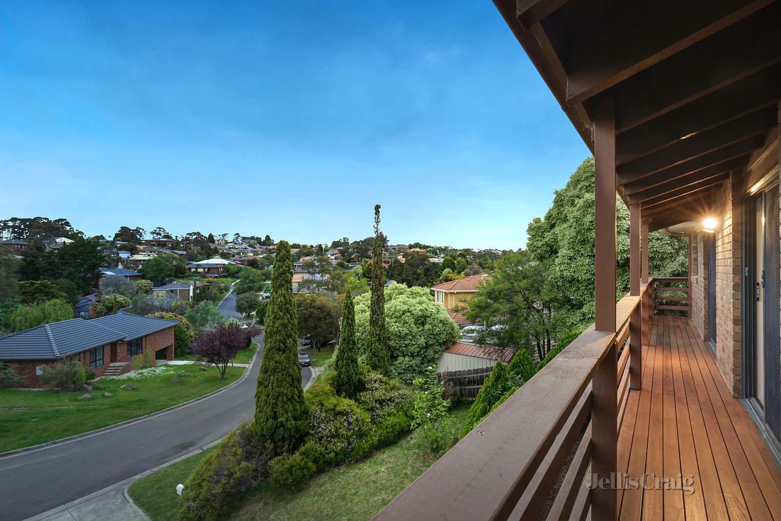 4 Darren Rise, Doncaster East image 9