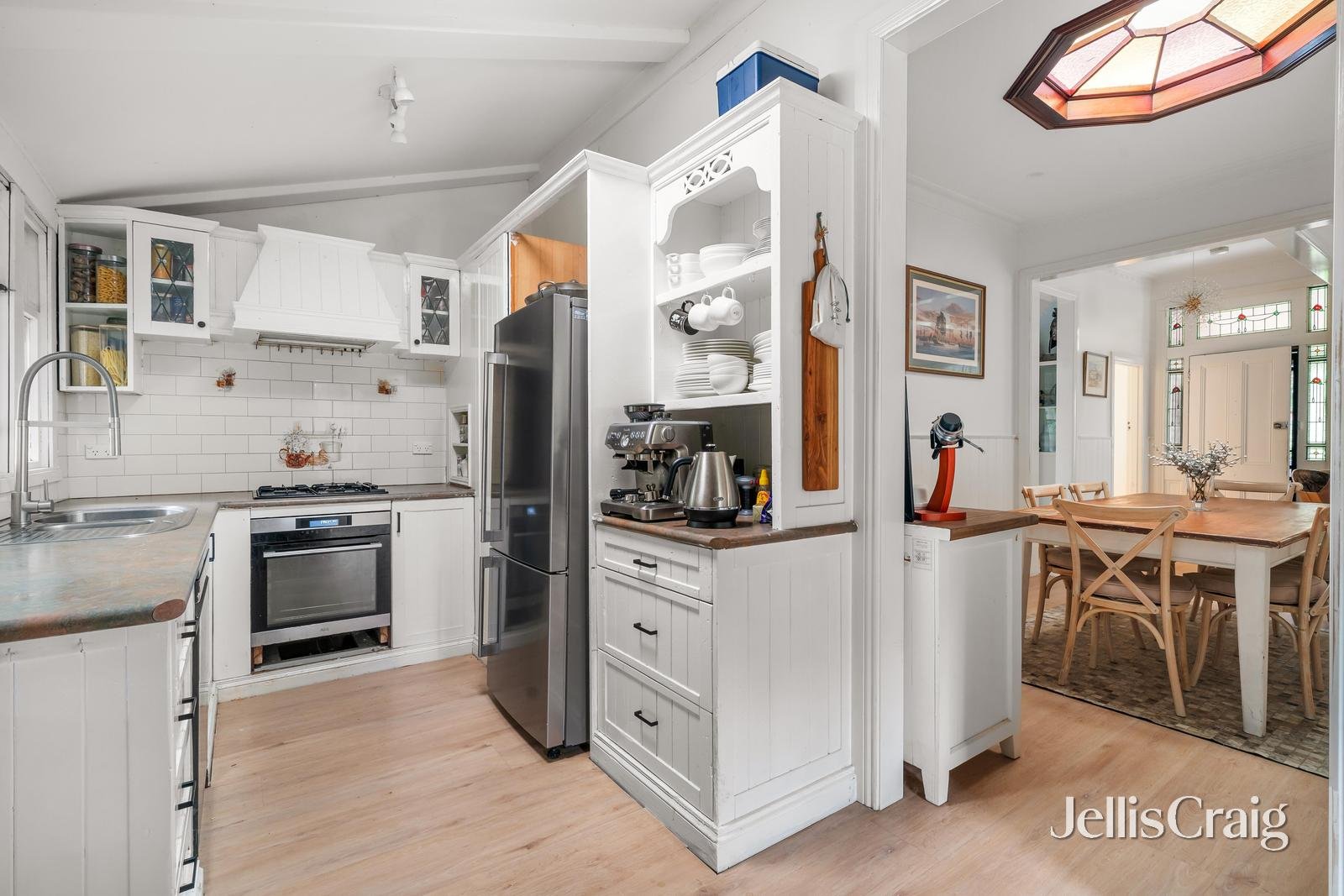 4 Delpura Glen, Greensborough image 5