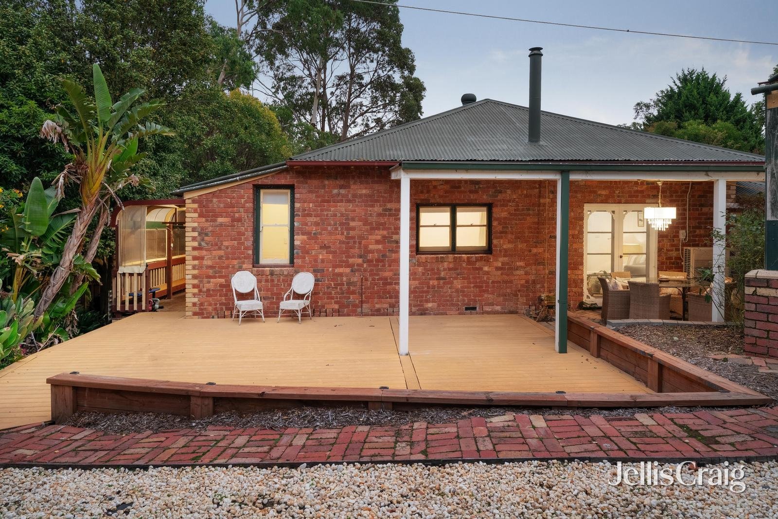 4 Delpura Glen, Greensborough image 12