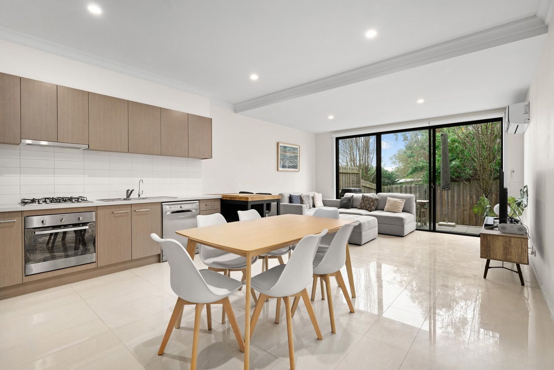 4 Demartini Close, Mooroolbark image 4