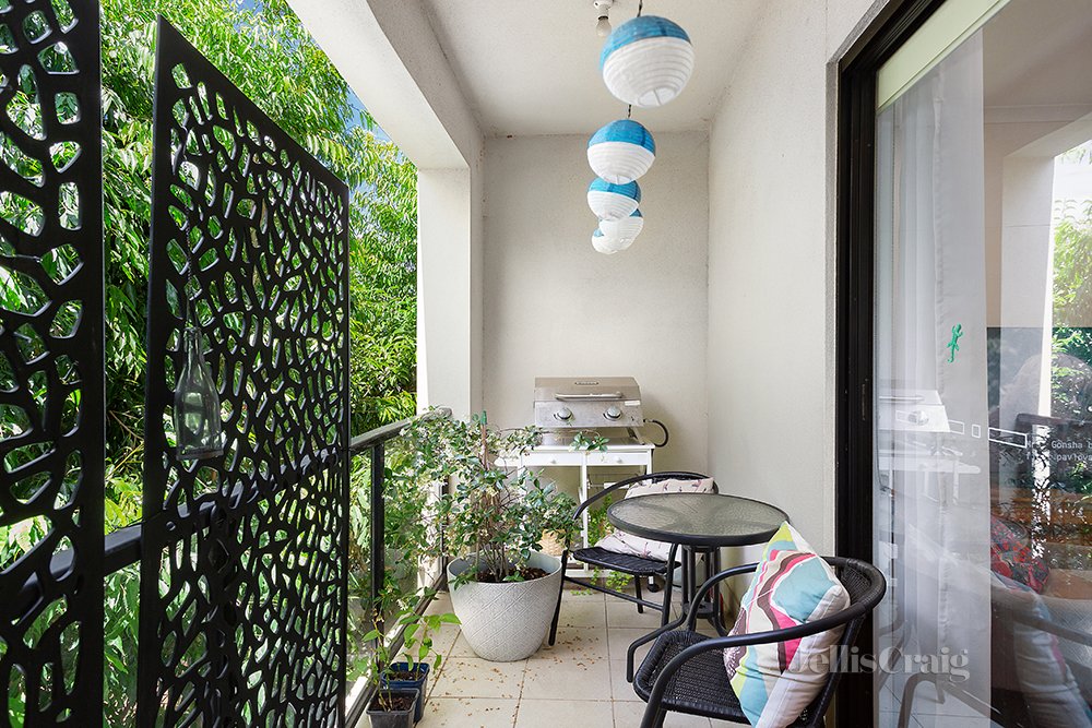 4 Diamond Blvd, Greensborough image 6
