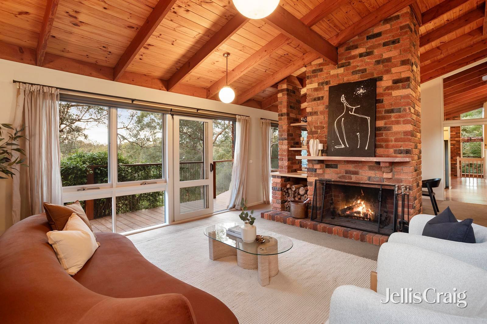 4 Diane Court, Warrandyte image 2