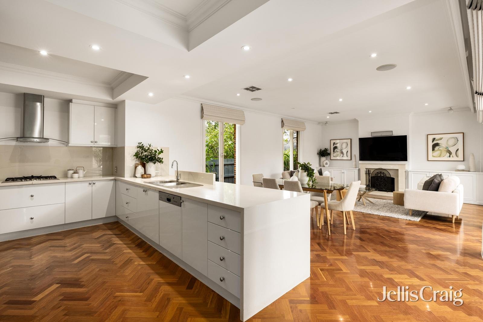 4 Dome Street, Surrey&nbsp;Hills image 4