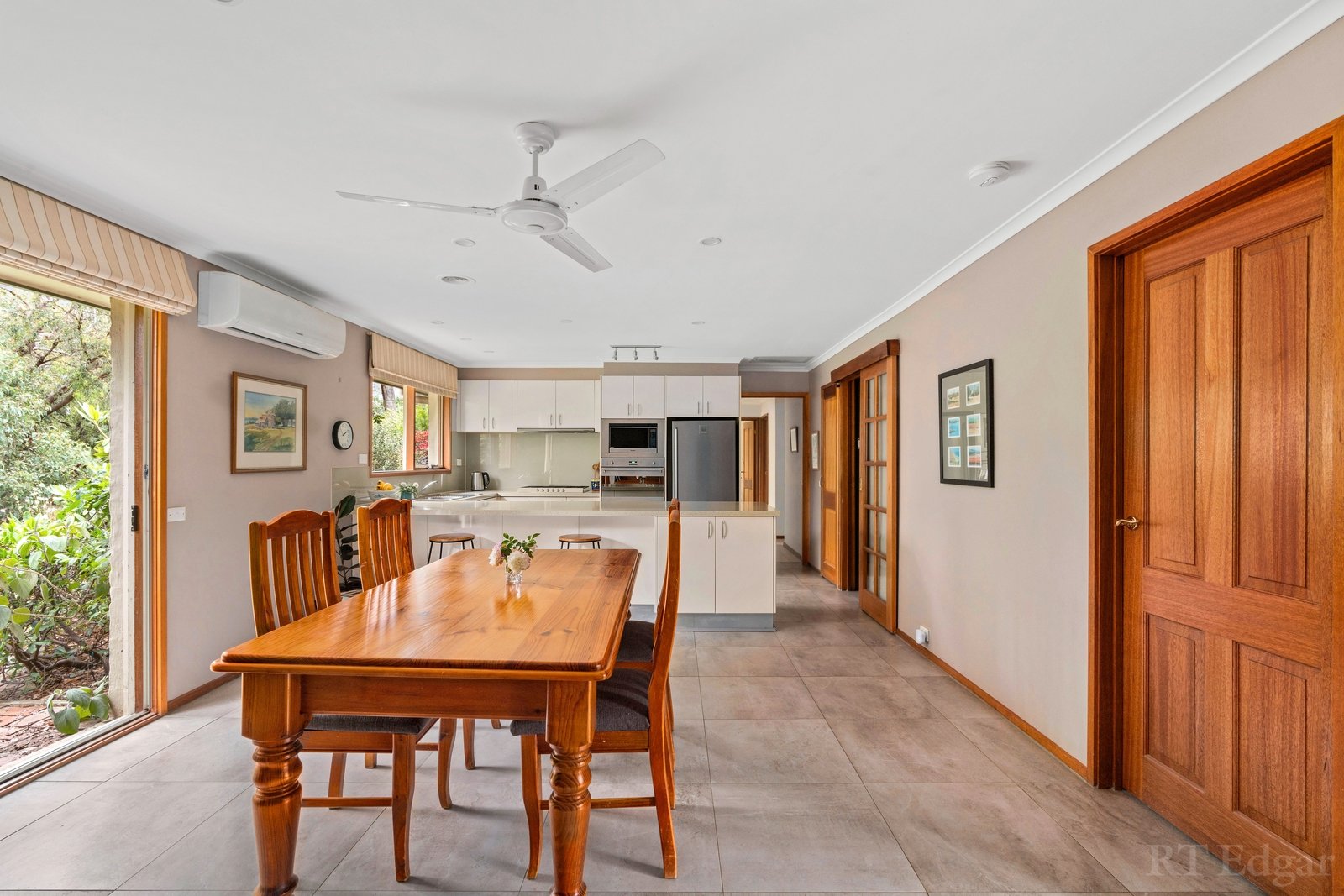 Property Gallery Thumbnail 3