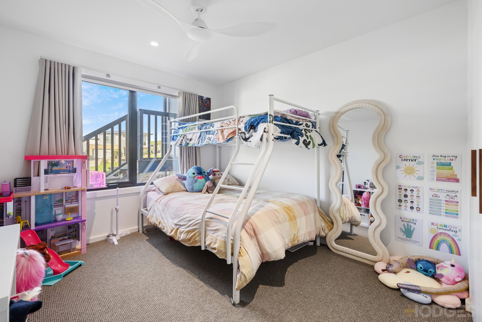 4 Earlshall Drive San Remo