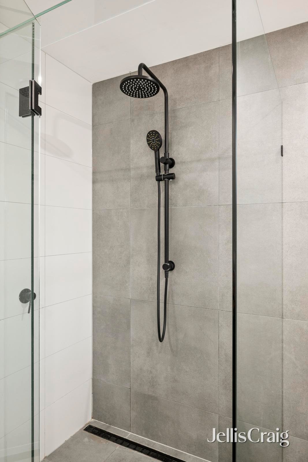 4 Edward Road, Chirnside Park image 12