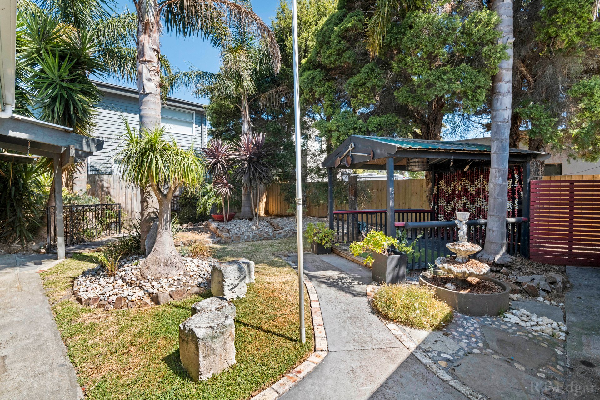 Property Gallery Thumbnail 9
