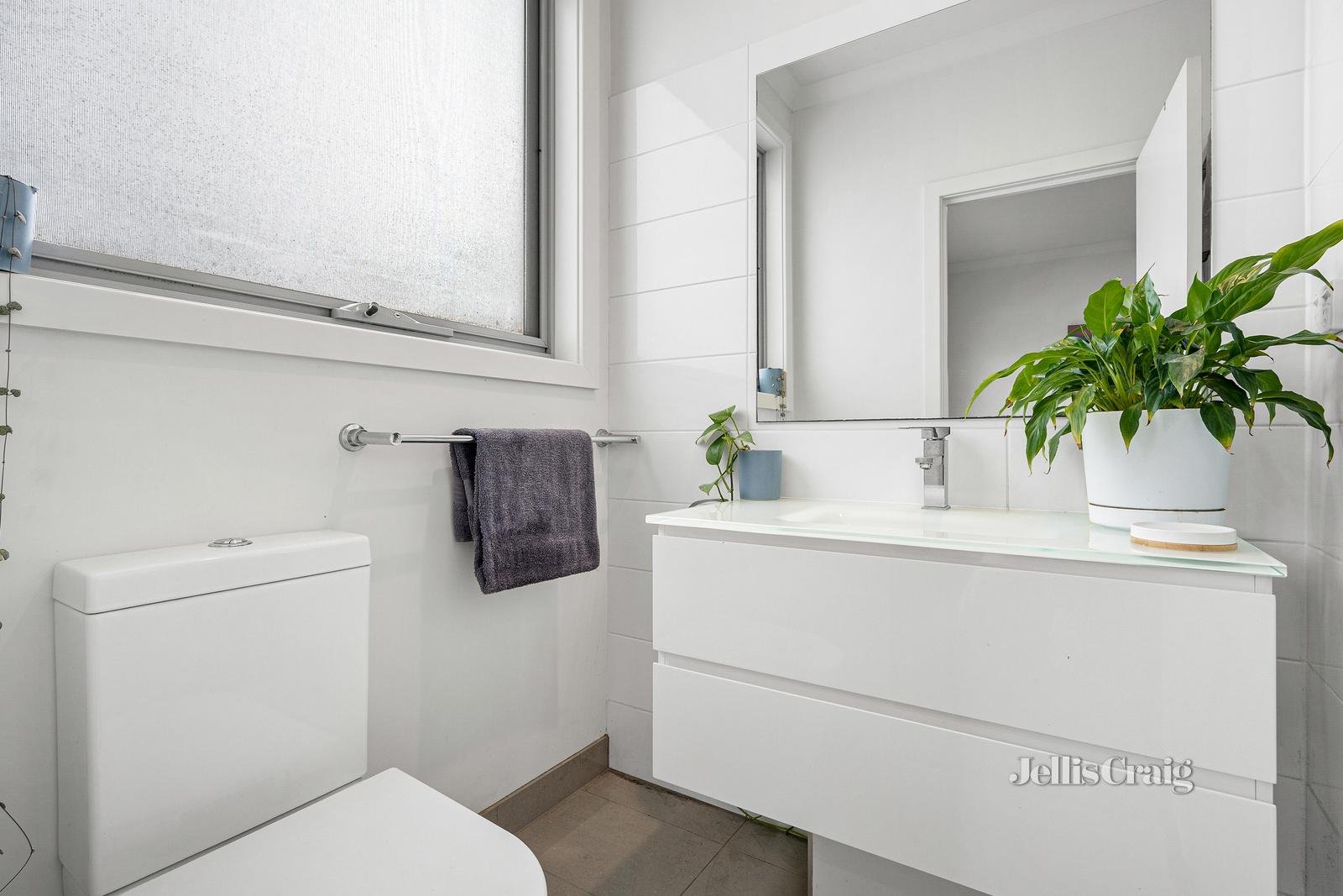 4 Erinvale Close, Mooroolbark image 6