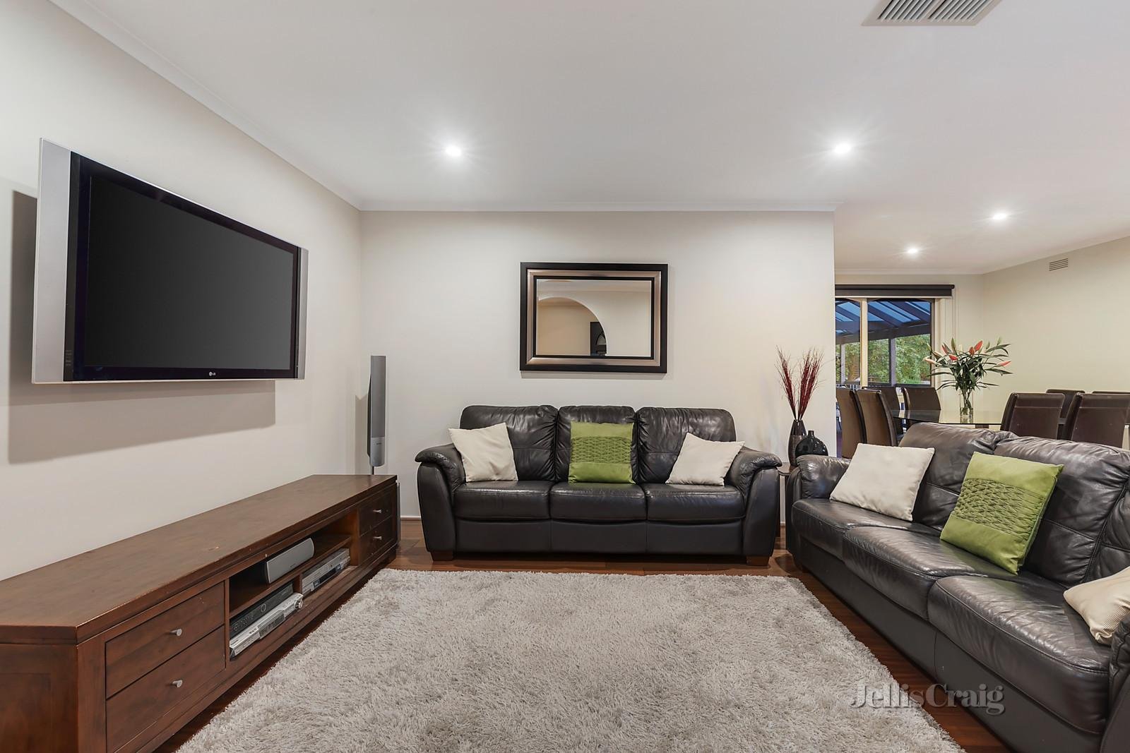 4 Eva Court, Donvale image 2