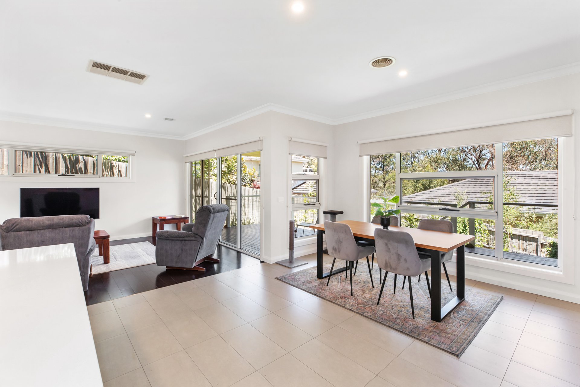 4 Evergreen View, Eltham North image 3