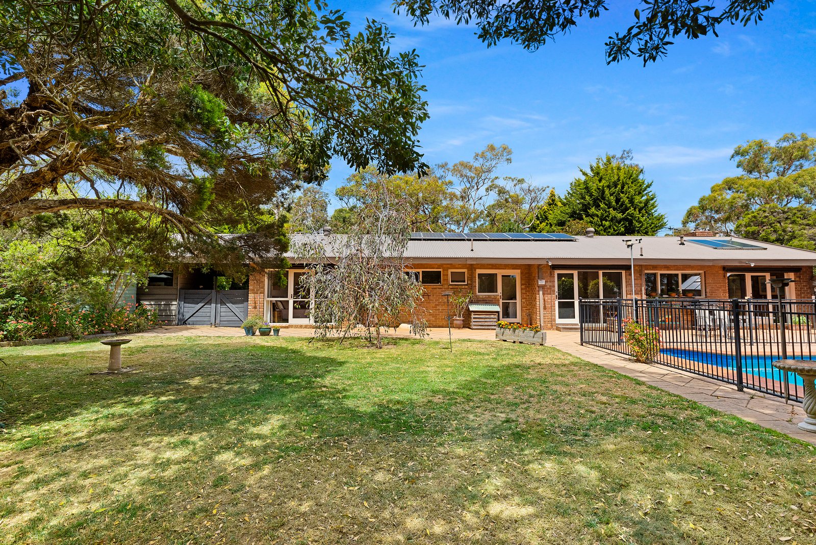 Property Gallery Thumbnail 9