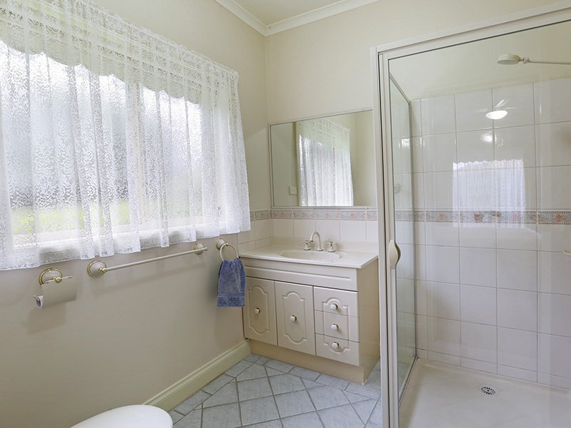 4 Finningley Court, Highton image 7