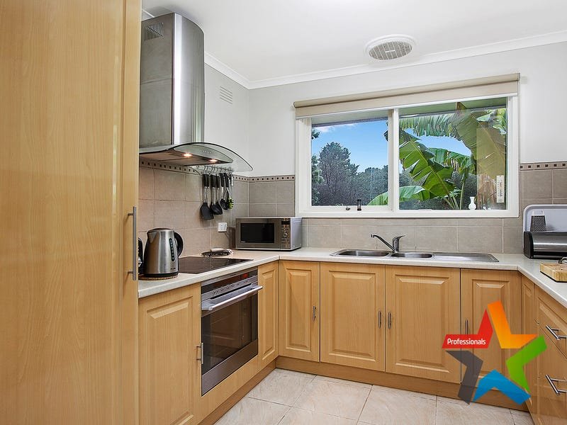 4 Fisher Court, Bayswater North image 5