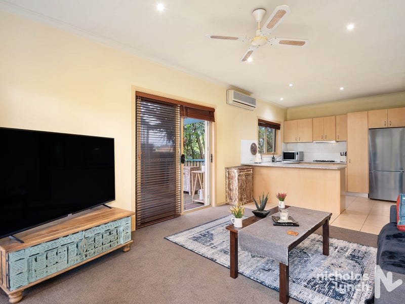 Property Gallery Thumbnail 3