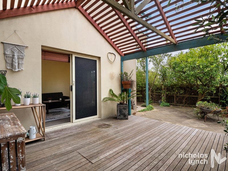 Property Gallery Thumbnail 7
